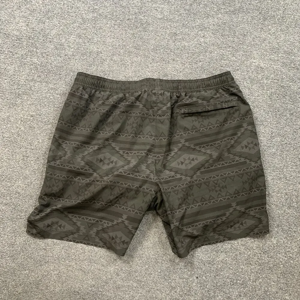 Chubbies Shorts Men XL Hunter Green Grey The Quest 6 Inch Athlounger Aztec Print